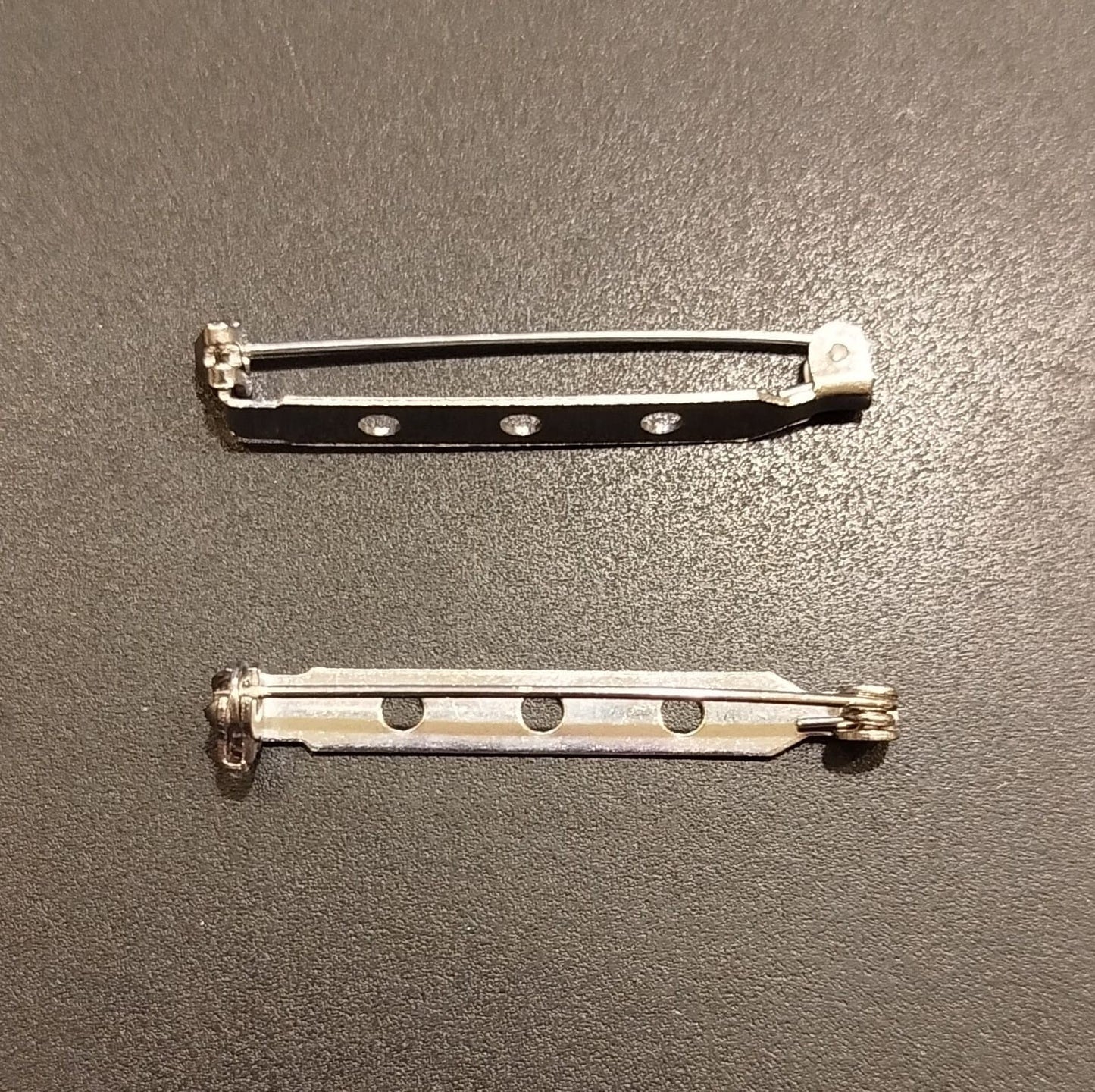 CUCITO BIGIOTTERIA - 15 basi per spilla 4 cm