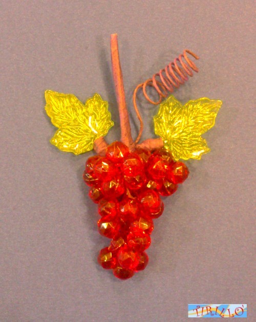 BOMBONIERE DECORAZIONI - 2 grappoli di uva in resina 7,5 cm