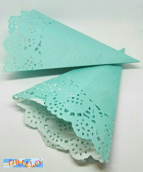 MATRIMONIO DECORAZIONI- 12 coni porta riso matrimonio 17 cm-Carta pizzo turchese