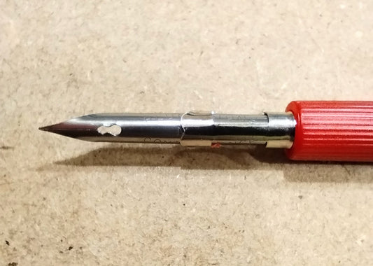 CALLIGRAFIA - 2 cannucce + pennino a punta sottile Contè Bic